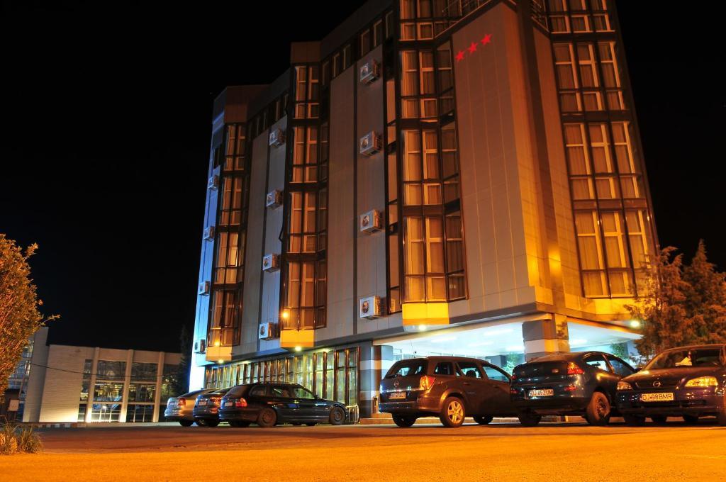 Hotel Emma Est 克拉奥华 外观 照片